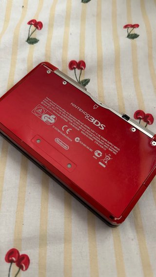 Nintendo 3DS Roja + 15 Juegos