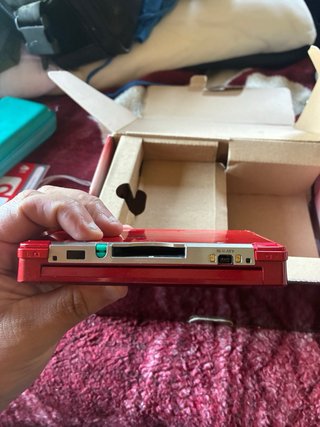 Nintendo 3DS Roja Completa