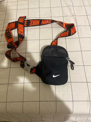 Riñonera Nike Negra