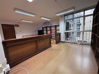 Oficina en alquiler en Puerto Chico en Santander