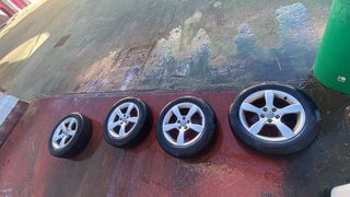 4 llantas con neumatico de Invierno Audi 185/60R15