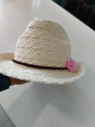 Sombrero de verano tejido con flores.Blanco.M/L