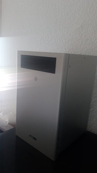 Ordenador Sobremesa Plata