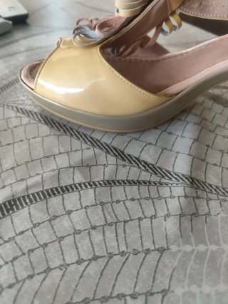 Zapatos PITILLOS mujer tacón adornos