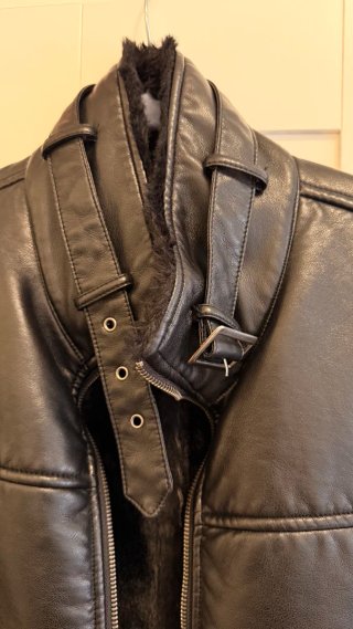 Chaqueta Cuero Negra Etiem