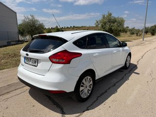 Ford Focus 1.5 TDCi 120 Titanium GARANTIA