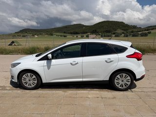 Ford Focus 1.5 TDCi 120 Titanium GARANTIA