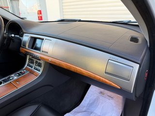JAGUAR XF 2.2 Diesel Premium Luxury