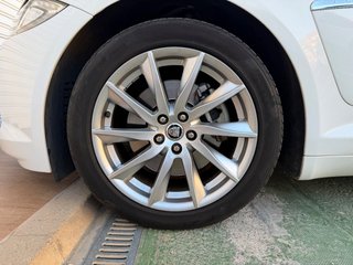 JAGUAR XF 2.2 Diesel Premium Luxury