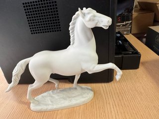 Figura Caballo Blanco Bidasoa