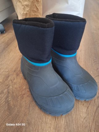 Lote 9 pares zapatos del 27 al 34