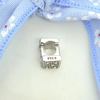 CHARM INICIAL LETRA I