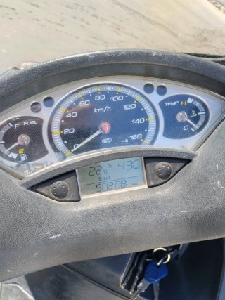 Yamaha X-Max 2009