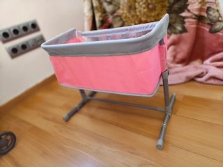 Cuna para muñecas rosa