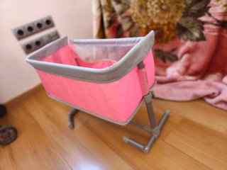 Cuna para muñecas rosa