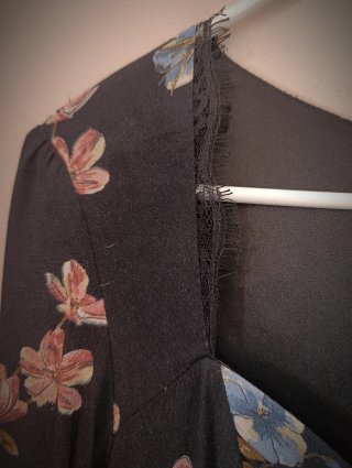 Vestido floral manga larga
