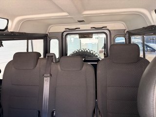 Land Rover Defender 2013