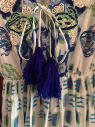 Vestido de verano con bordados