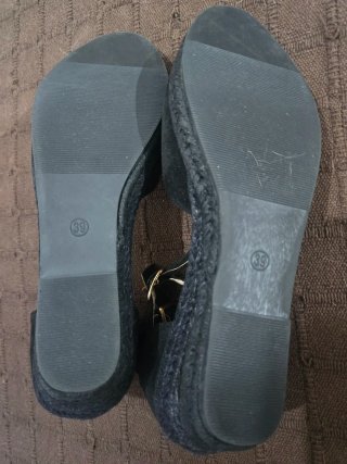 Zapatos  negros T39