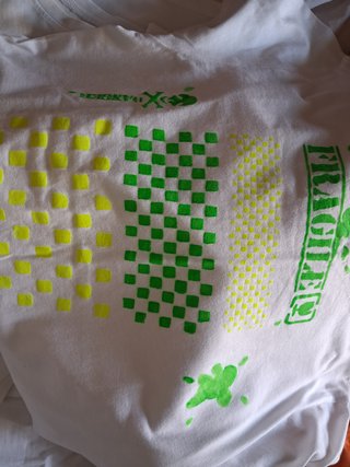 Maglietta bianca stampa fluo M