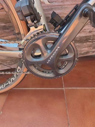Bicicleta Carretera Talla M Cambio Electrónico.