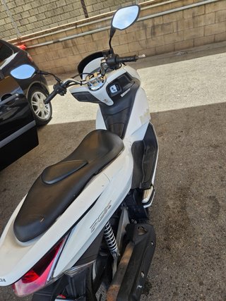 Honda PCX 125 2012 Blanca