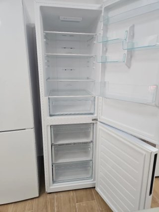 Nevera Candy blanca 2 puertas 6 meses de garantía