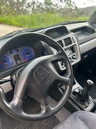 Mitsubishi Montero IO
