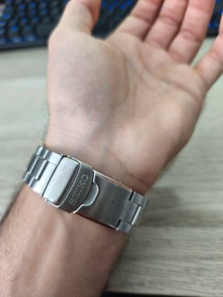 NUNCA USADO! Reloj Seiko Kinetic SKA423P1 Hombre