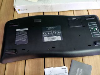 Microsoft Wireless Comfort Desktop 5050 Teclado