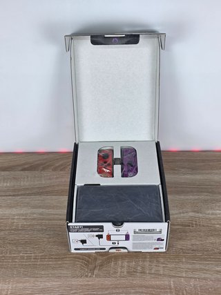 Nintendo Switch OLED Pokémon Scarlet & Violet in ottime condizioni
