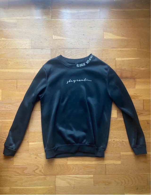 Sudadera Stay Real Negra Sin Capucha