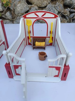 Playmobil 5107 Establo