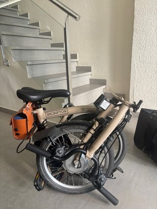 Bicicleta Eléctrica Brompton C Line