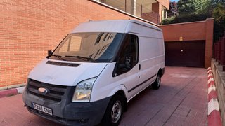 Ford Transit semielevada cerrada