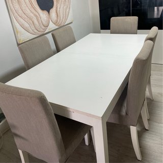 Mesa extensible y 6 sillas, regalo fundas negras