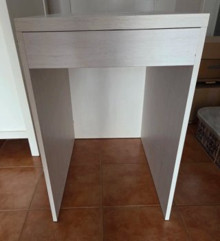 Mueble zapatero o para ropa con ruedas