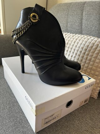 Botines de tacón negros Guess - Talla 39 (Vintage)