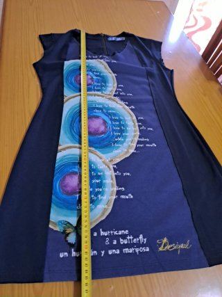 Vestido Desigual azul con estampado multicolor