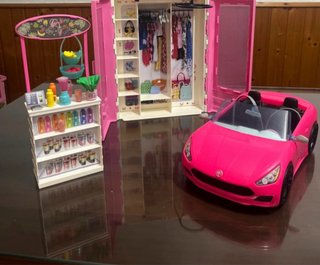 Lote Barbie: Auto, Armadio e Accessori
