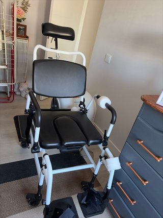 Silla de ducha reclinable