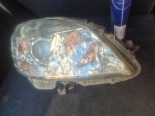 Faros Mercedes W204