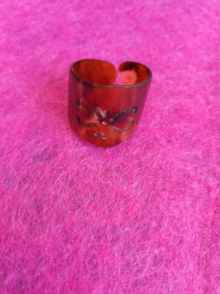 Anello in tartaruga regolabile