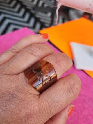 Anello in tartaruga regolabile