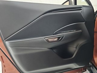 Lexus LBX 1.5 136cv HEV Elegant+ Black