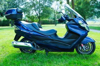 Suzuki Burgman 400 Maxi Scooter 2006
