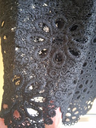 Vestido negro bordado alta calidad , algodon
