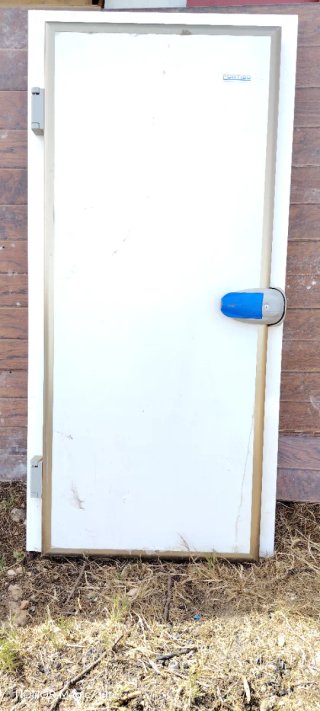 Se vende puerta