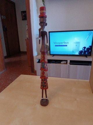 Figura madera étnica decorativa