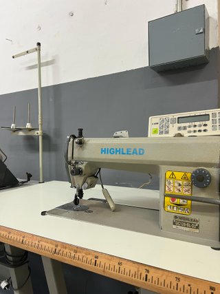 Máquina de coser HIGHLEAD GC128-BL-D2